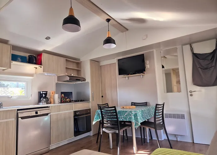 Campingplads Mh 467 Isalisa 3chambres Et 1 Salle De Bain Dans 4 Etoiles Avec Parc Aquatique Saint-Julien-en-Born