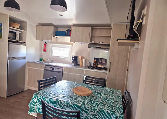 Campingplads Mh 467 Isalisa 3chambres Et 1 Salle De Bain Dans 4 Etoiles Avec Parc Aquatique