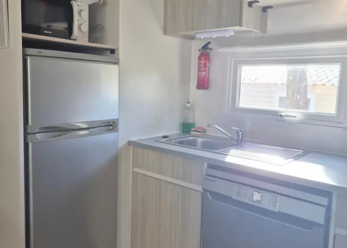 Campsite Mh 467 Isalisa 3chambres Et 1 Salle De Bain Dans 4 Etoiles Avec Parc Aquatique *